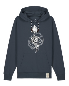 bio-unisex-medium fit-hoodie-frosch auf pilz-stsu177-blaubeernacht-sw kordel-front