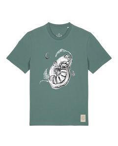 bio-unisex-medium fit-tshirt-waschbärchen 2-sttu169-blautanne-front